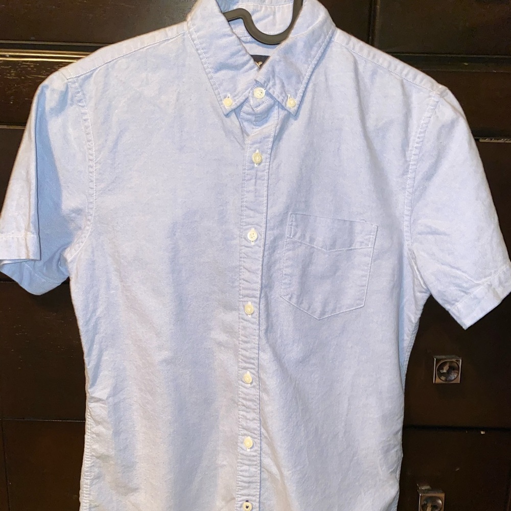 American eagle men’s short sleeve